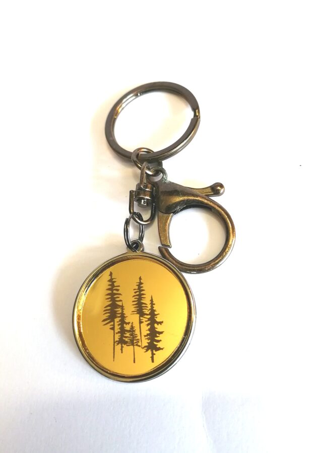 Atslēgu piekariņš ar organisko stiklu - zelta - Mežs